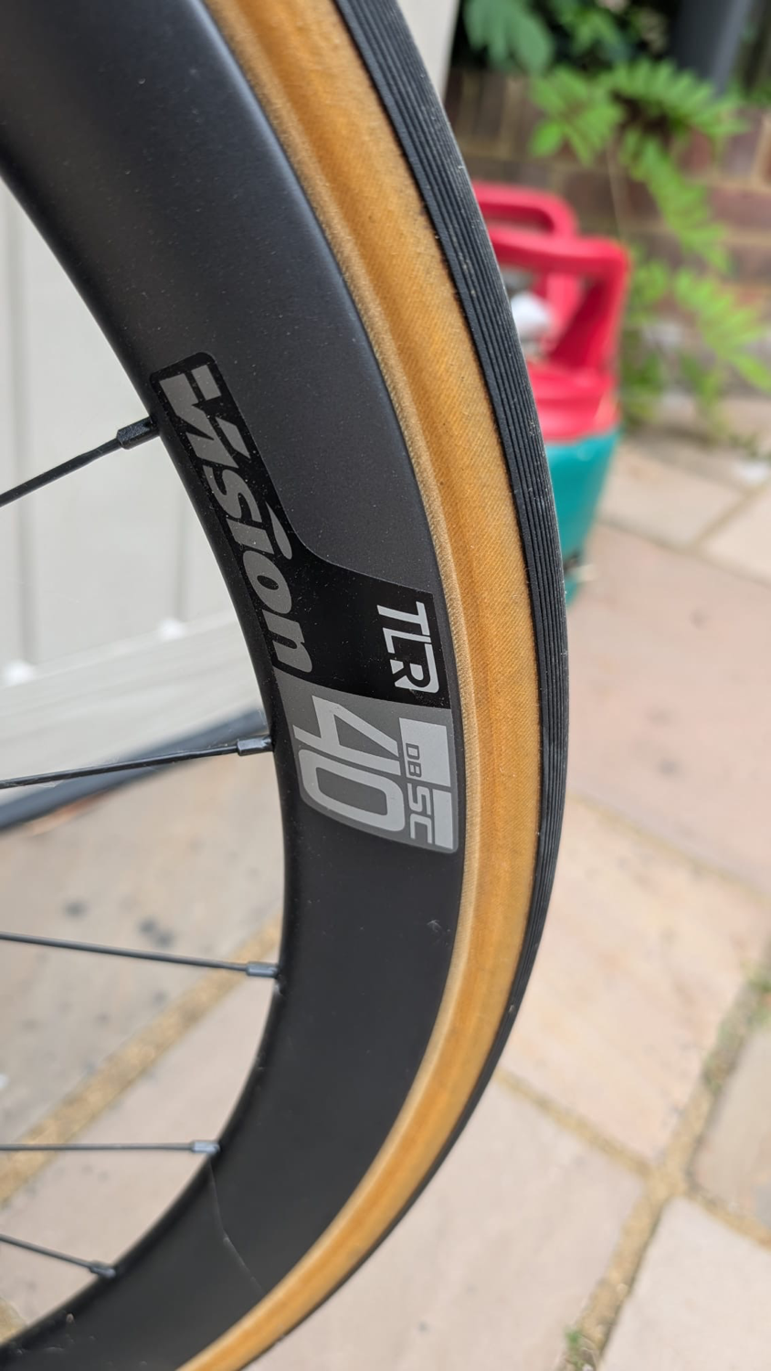 Basso Astra Shimano Ultegra 8170 Di2 Disc 2023