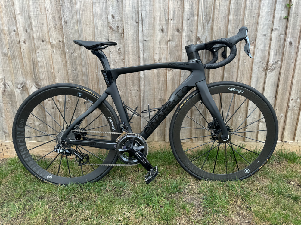 Pinarello Dogma F12 Dura Ace Di2 Disc 2022