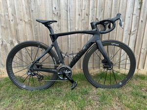 Pinarello Dogma F12 Dura Ace Di2 Disc 2022