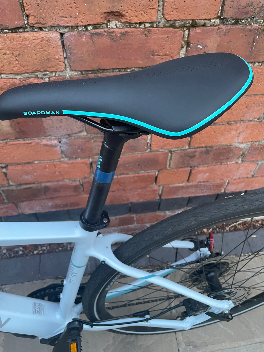 Boardman HYB 8 9e 2022