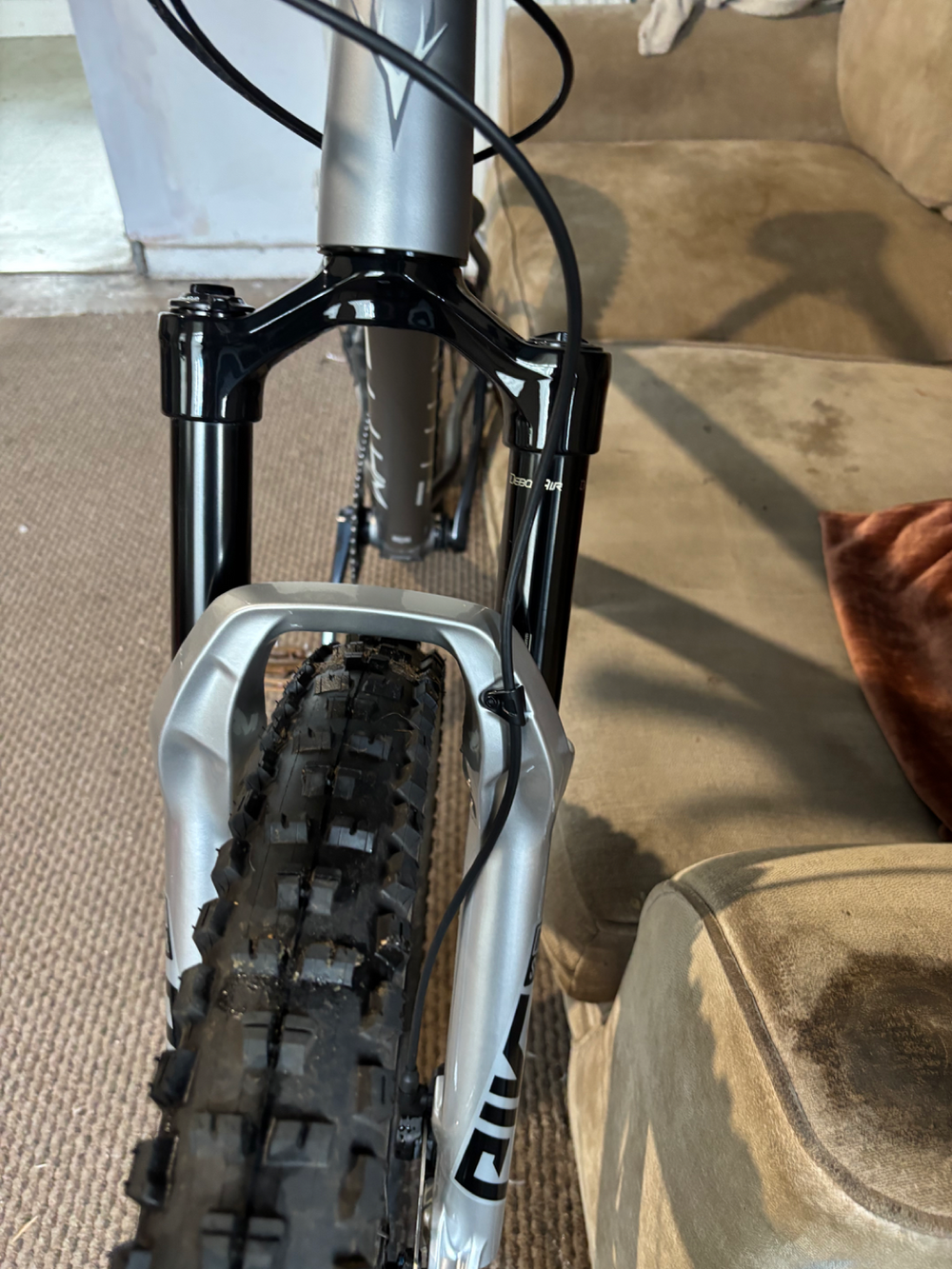 Whyte 909 v4 2022