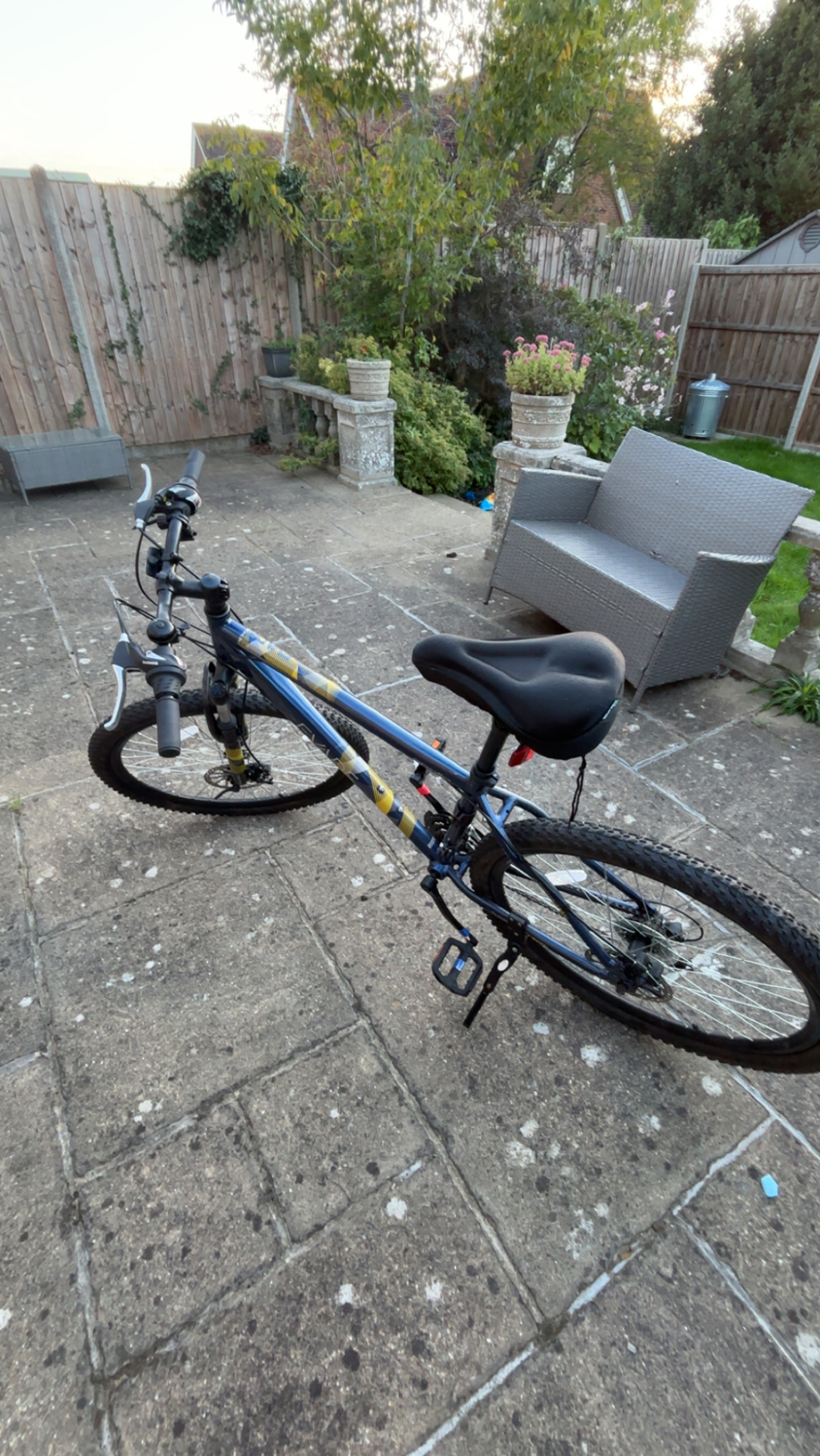 Apollo Evade Mens Mountain Bike 2023