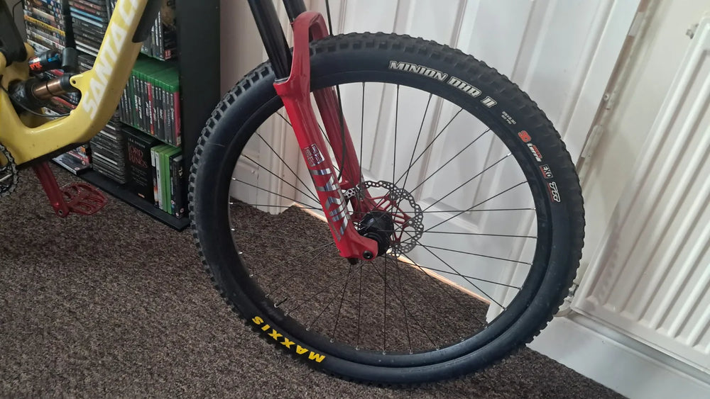 Santa Cruz Megatower XTR Reserve / Carbon CC / 29 2020