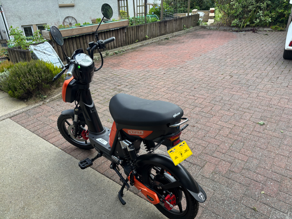 ESkuta SX250 2025