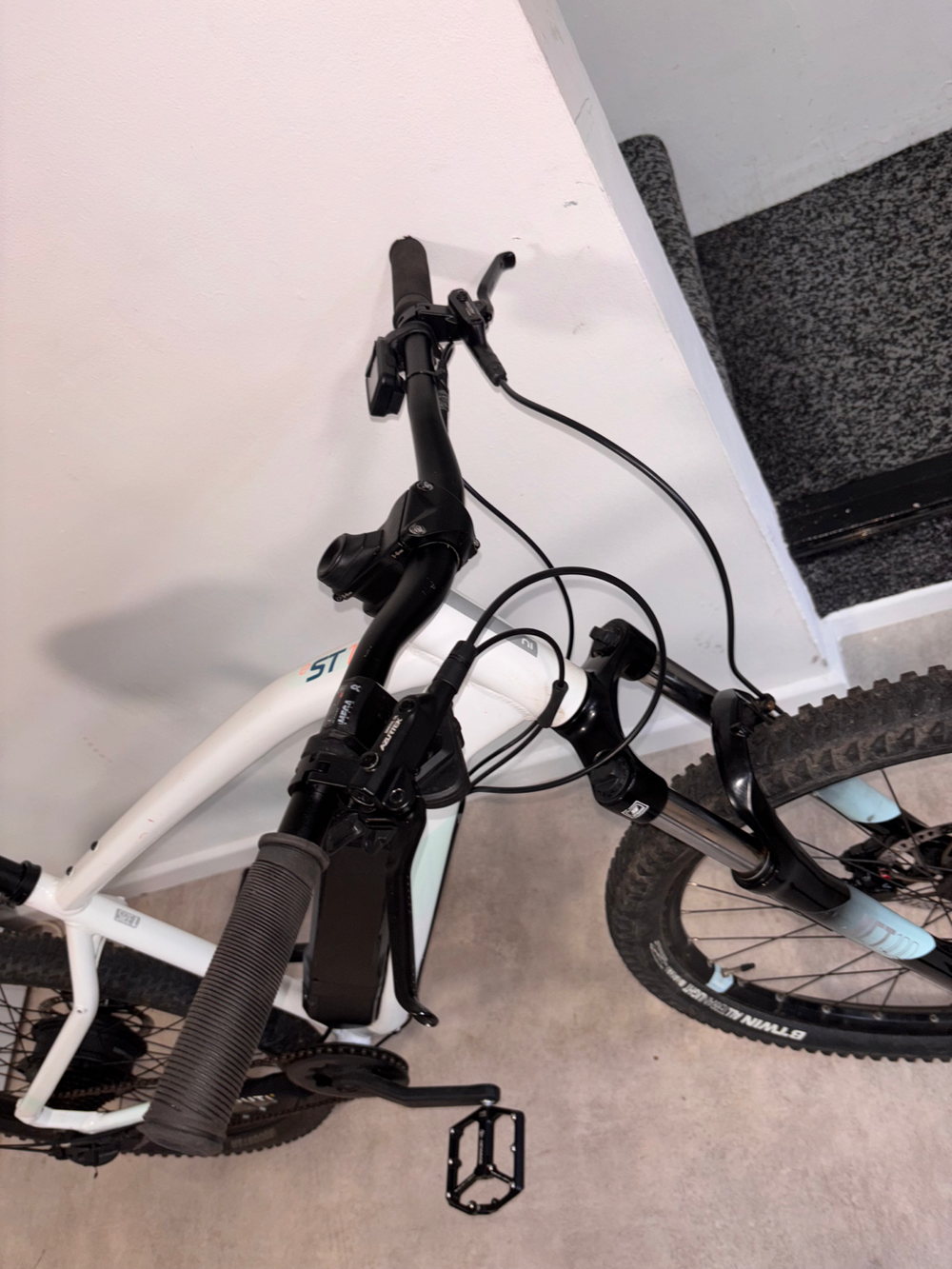Rockrider 27.5" Semi-Rigid Electric Mountain Bike E-ST 100 2023