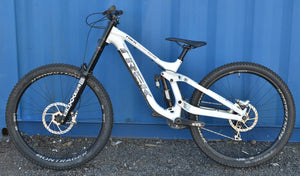 Trek Session 9 X01 2024