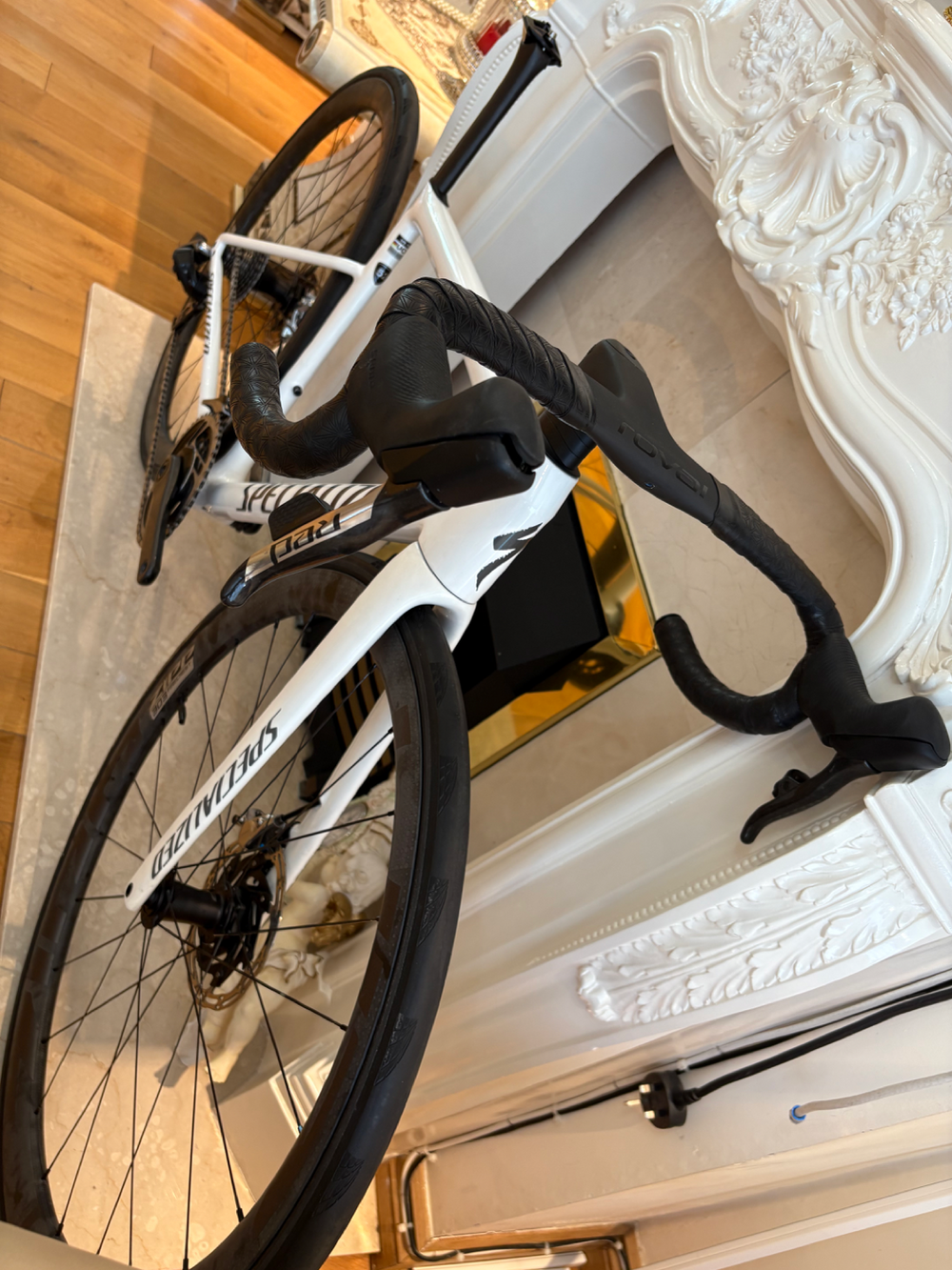Specialized Tarmac SL8 Pro - SRAM Force eTap AXS 2024