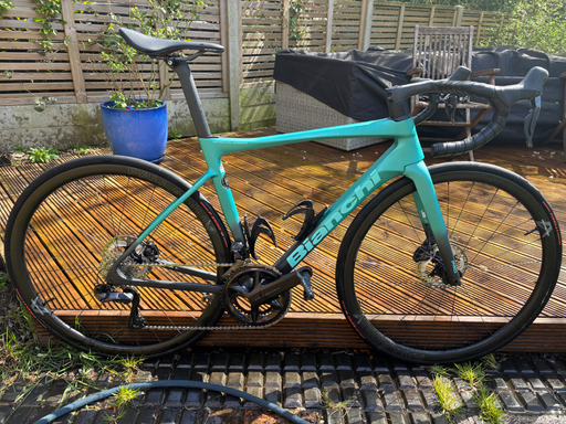 Bianchi Specialissima Pro Ultegra Di2 2025