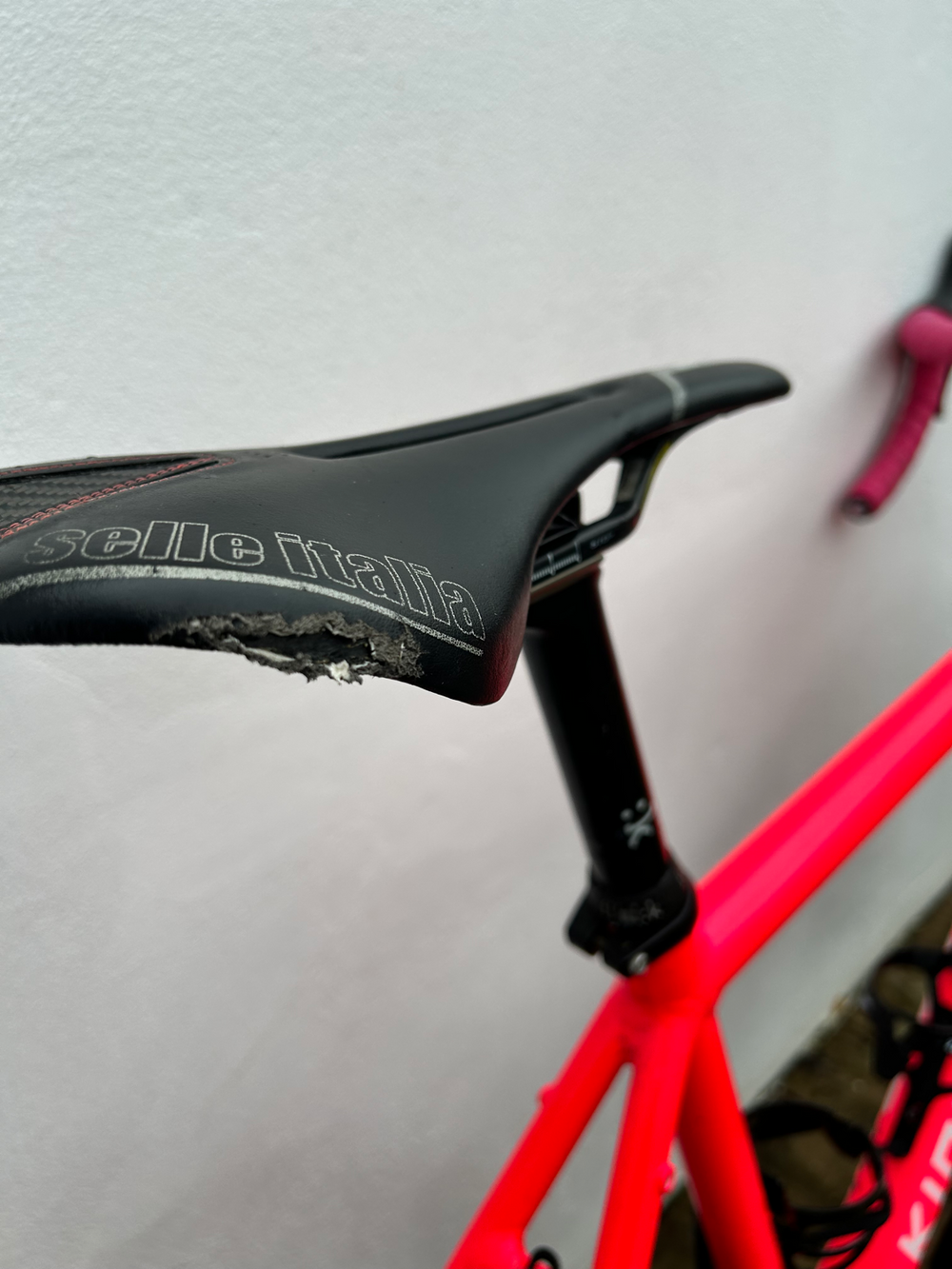 Kinesis Racelight 4S Disc complete road bike 2021