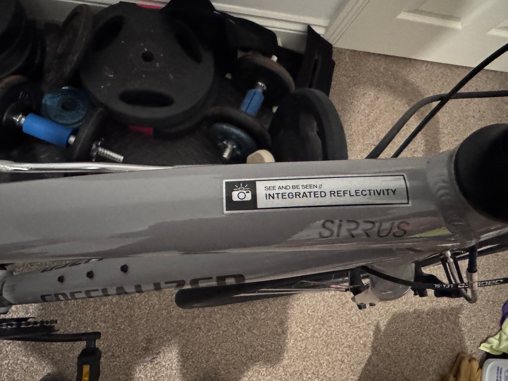Specialized Sirrus 1 0 2022