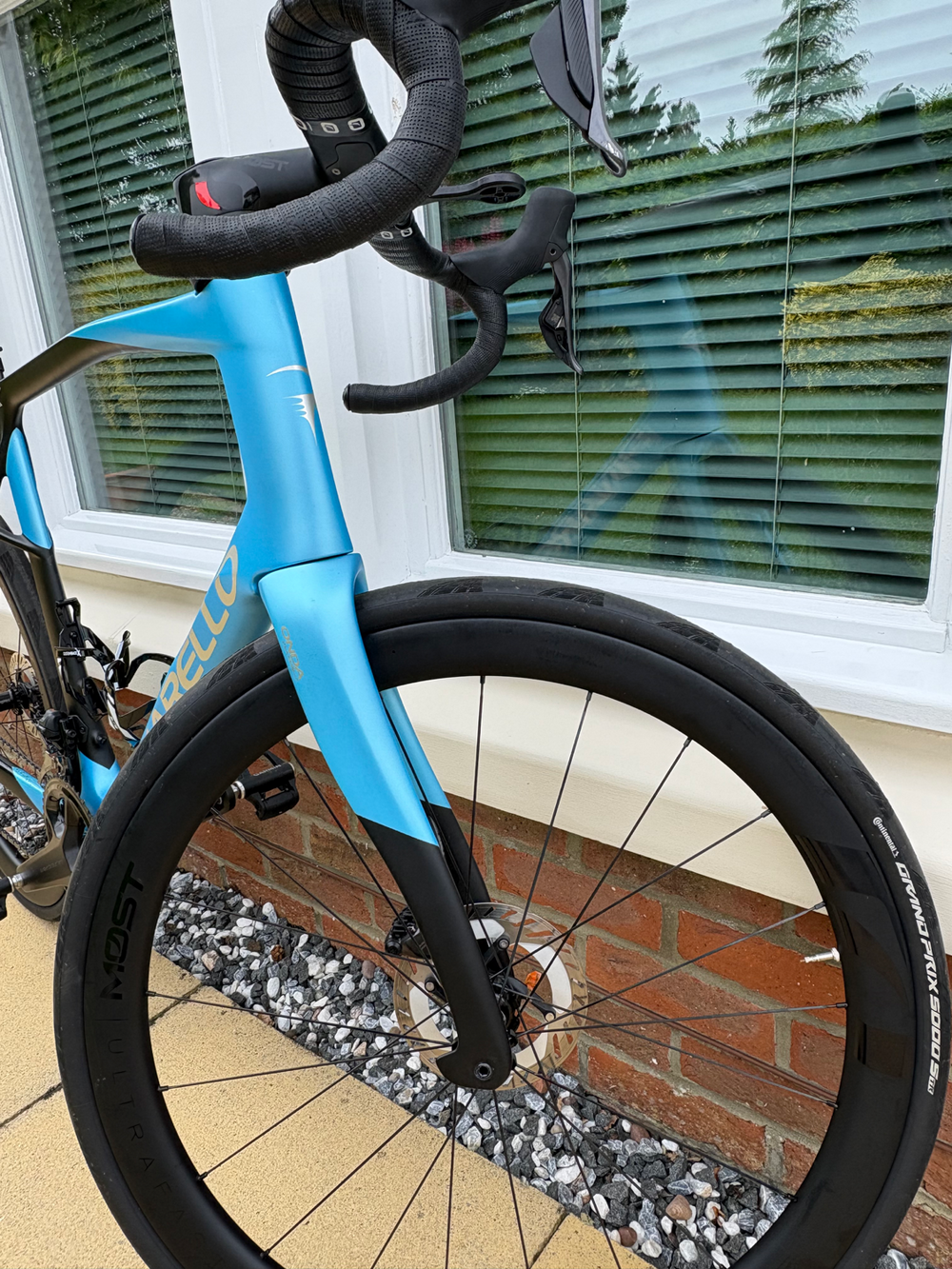 Pinarello X7 Disc With Ultegra Di2 12 Speed and Most 2025