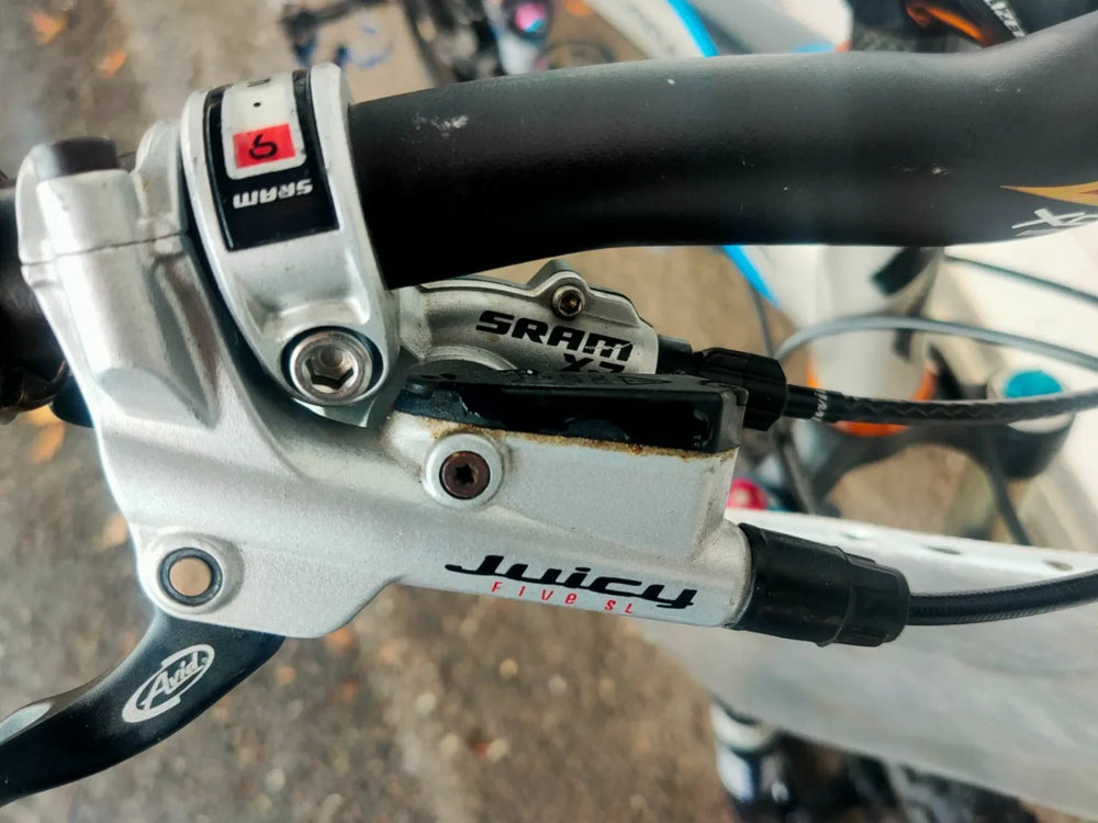 Specialized dual-sus mountain bike