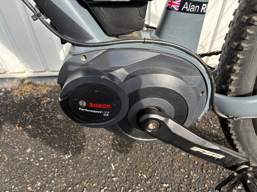 Cube Reaction Hybrid Race 800 - Electric 2017