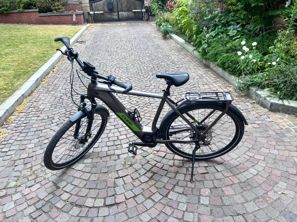 Cube Kathmandu Hybrid Exc 625 2021