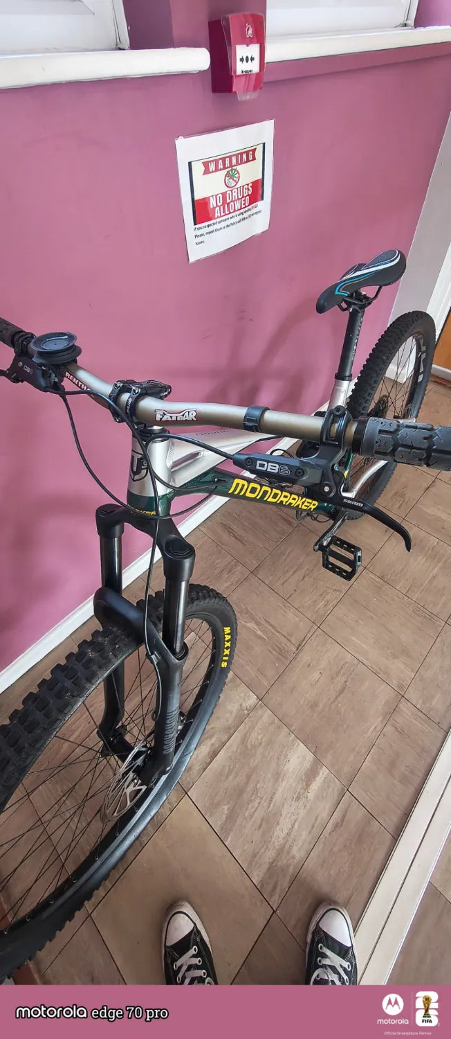 Mondraker Superfoxy R 2024
