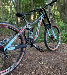 Giant Glory Advanced 27.5 1 2016