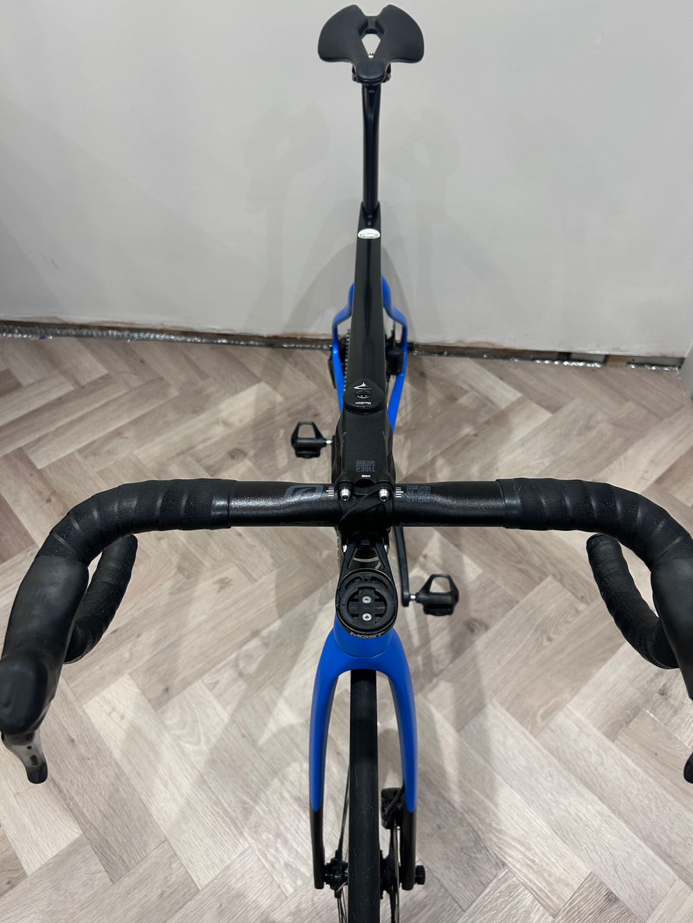 Pinarello Prince Disc Ultegra Di2 Bike w/Carbon Wheels 2021