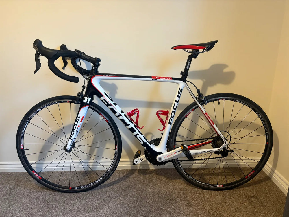 Focus Izalco Pro 2.0 Carbon Road Bike – Shimano Ultegra 2013