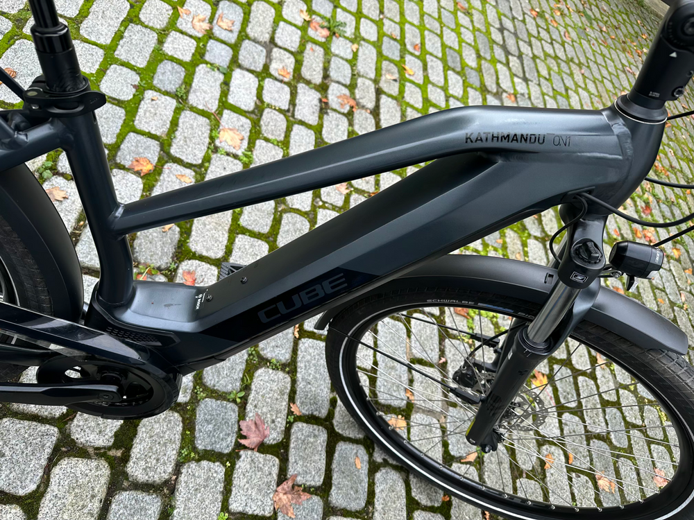 Cube kathmandu hybrid one 500 iridium n black trapeze 46cm XS 2020