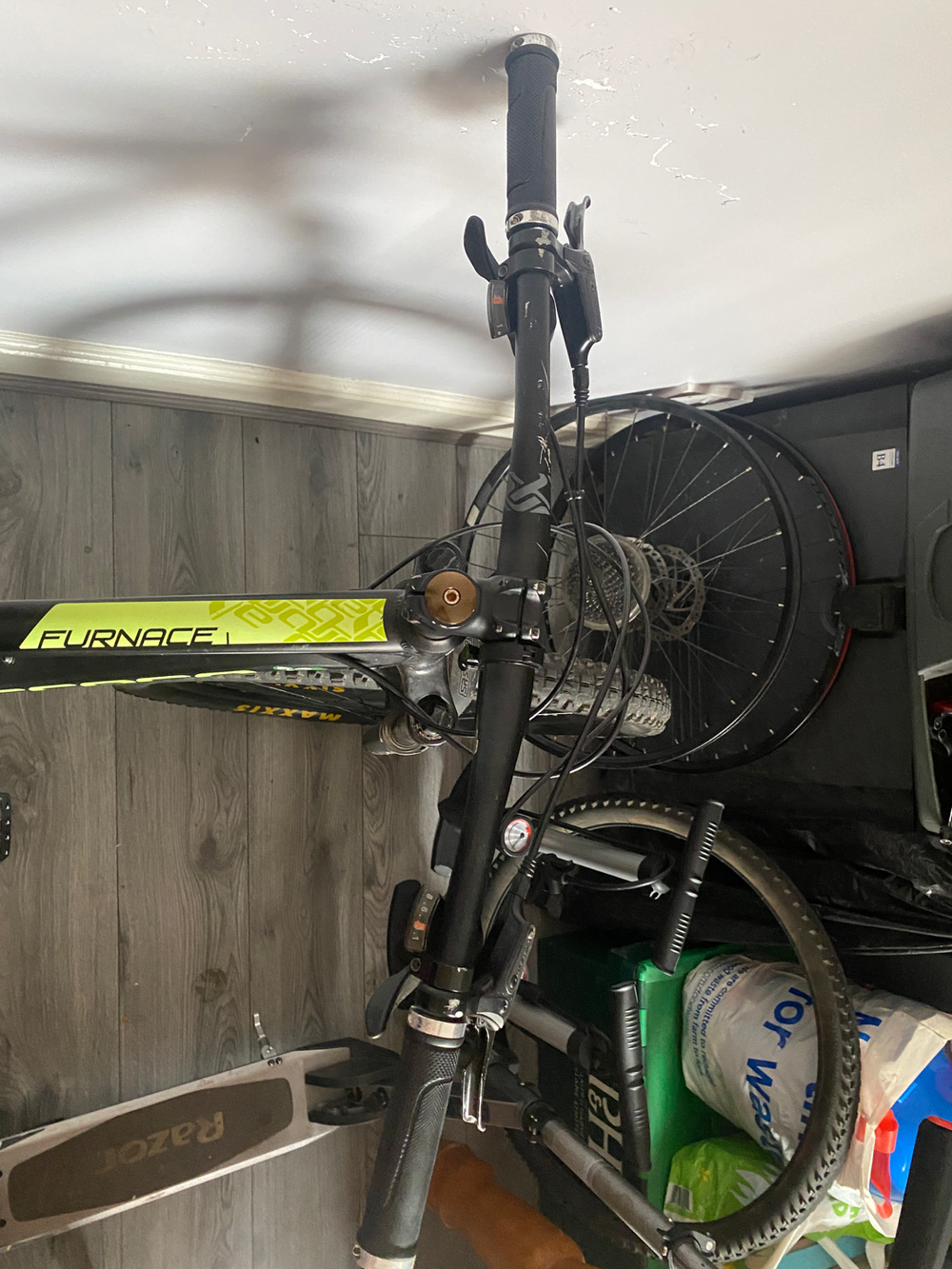 Carrera Furnace 1 Mens Mountain Bike 2021
