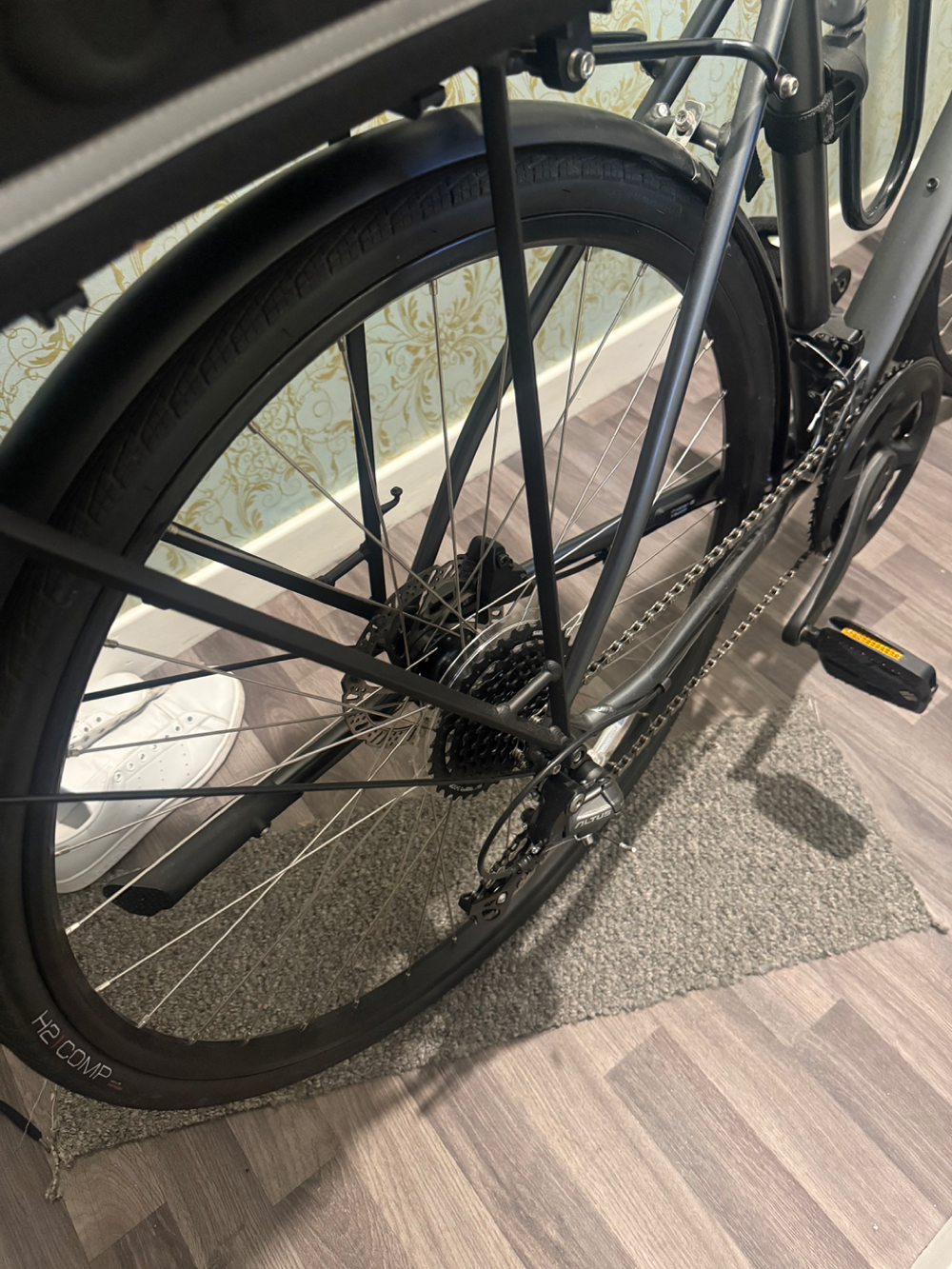 Trek FX 2 Disc Equipped 2022