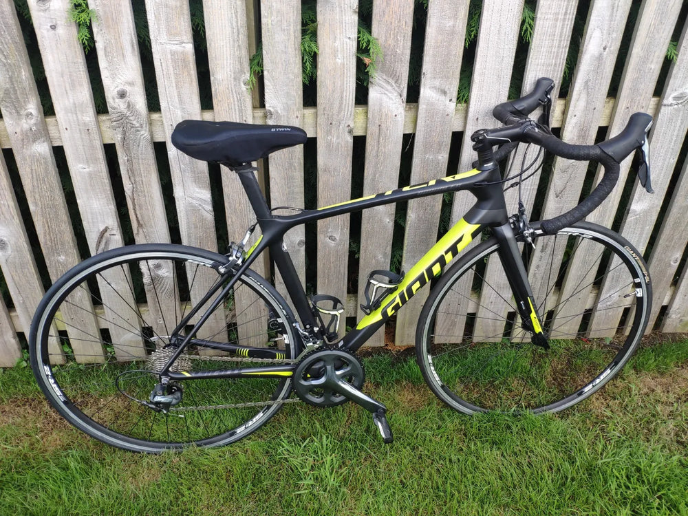Giant TCR  ADVANCED  3 2010