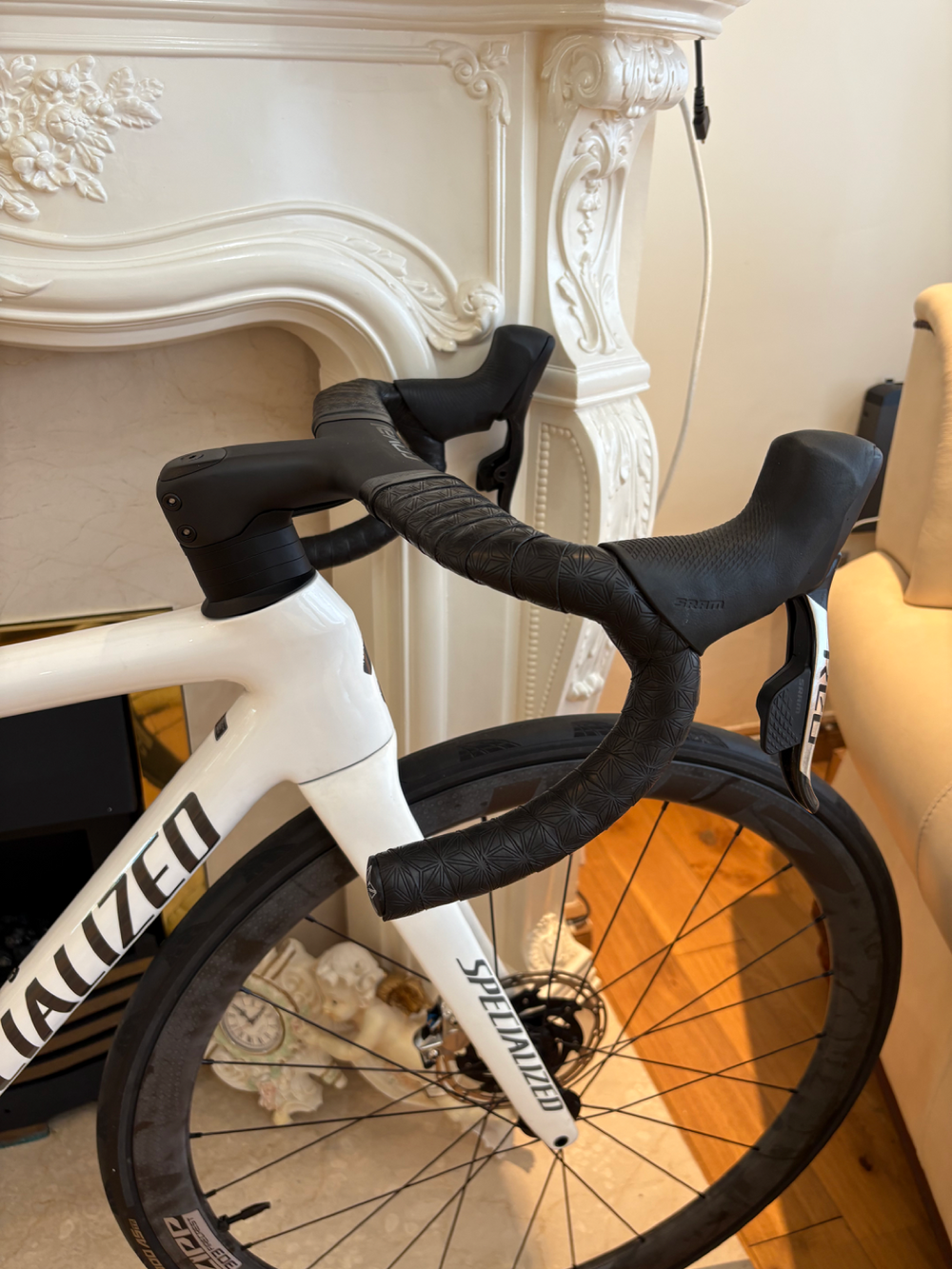 Specialized Tarmac SL8 Pro - SRAM Force eTap AXS 2024