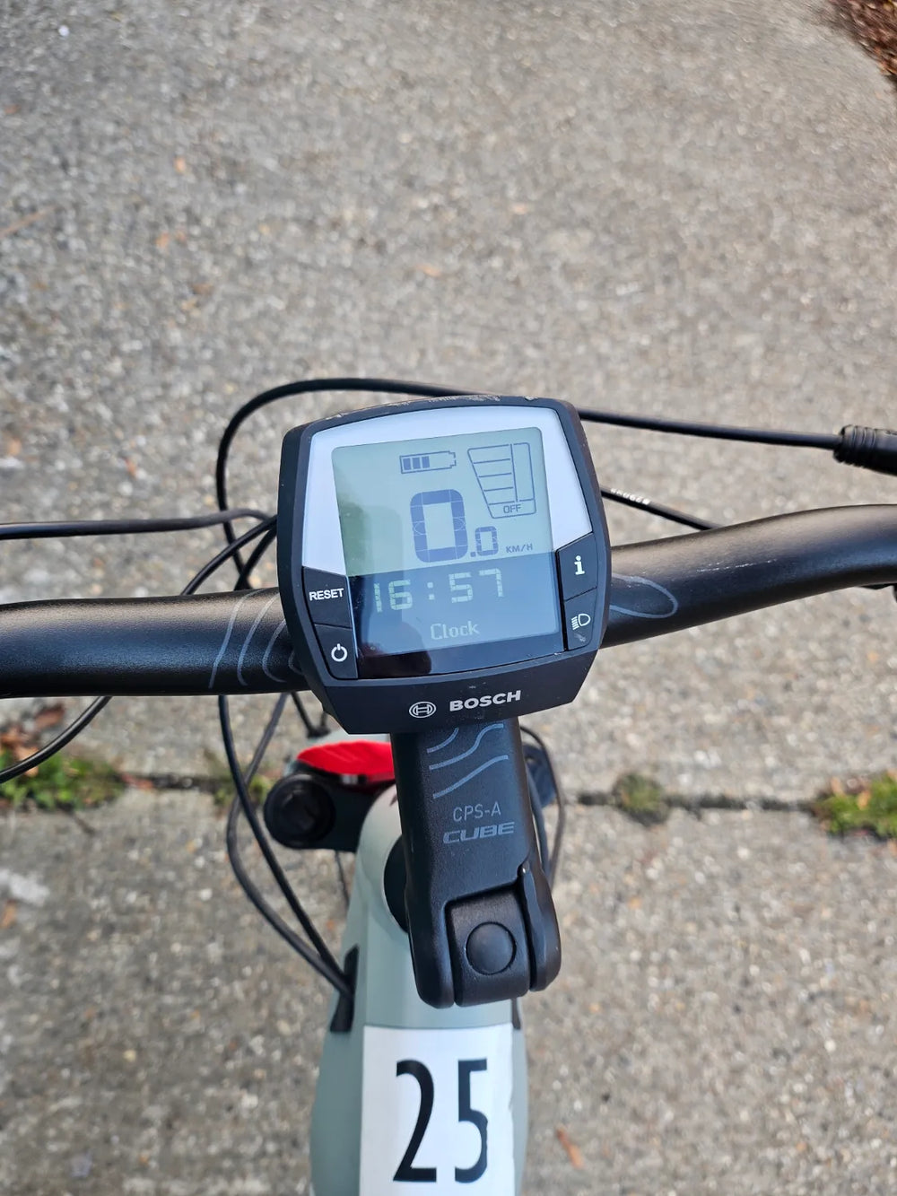 CUBE Touring Hybrid Pro 625 Lunar 2022