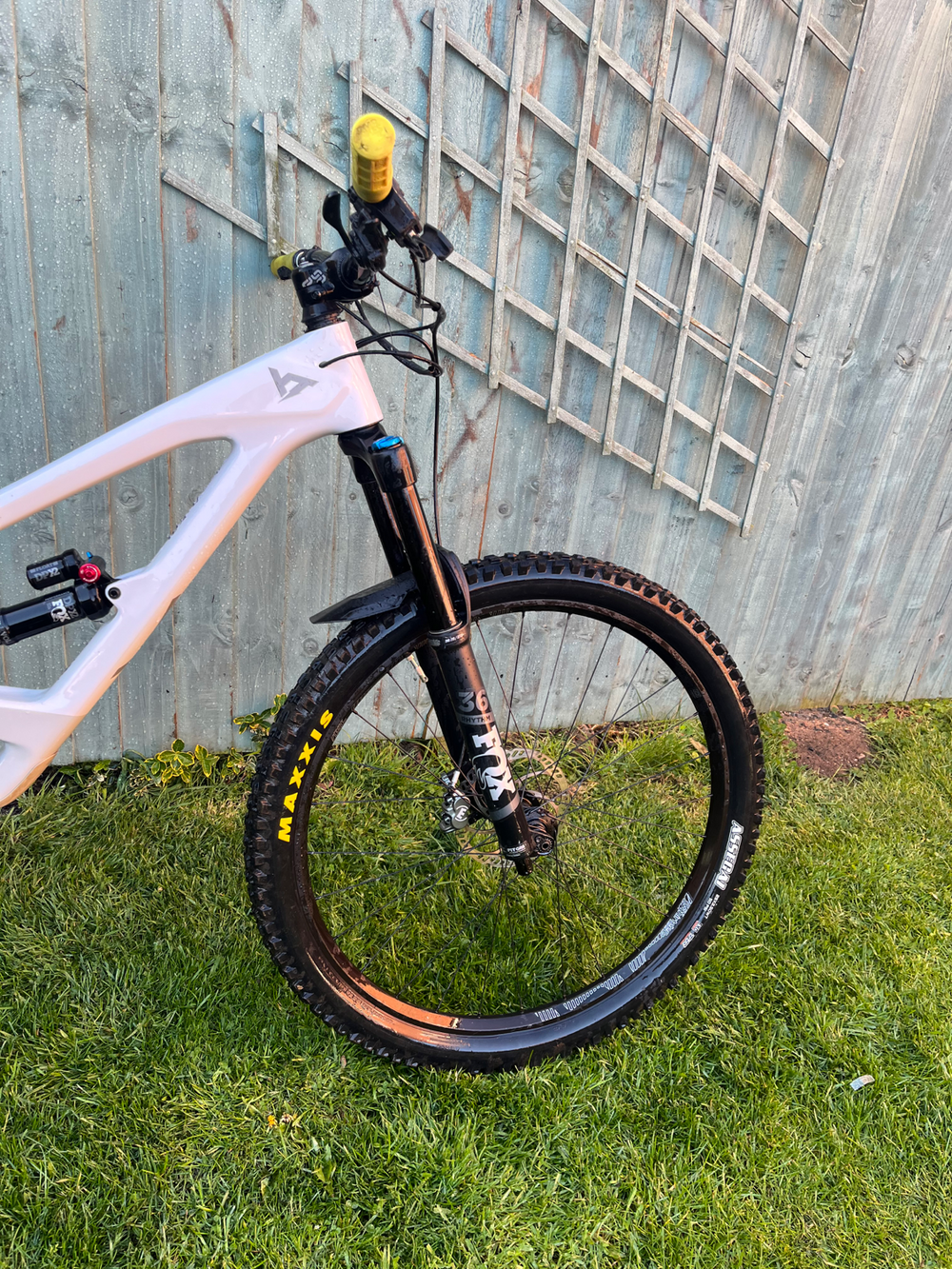 YT Capra Pro 29 2020
