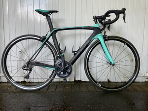 Bianchi Oltre XR3 - Ultegra Di2 2019