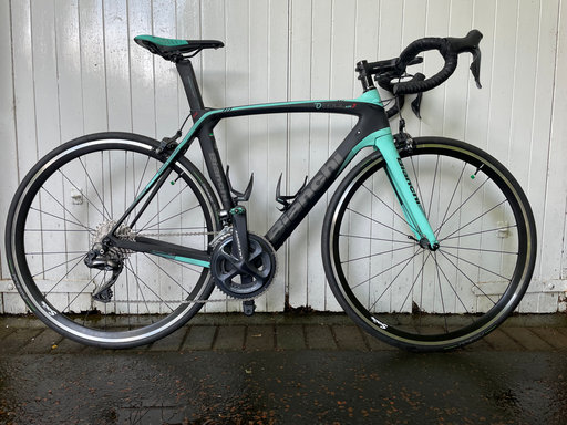 Bianchi Oltre XR3 - Ultegra Di2 2019