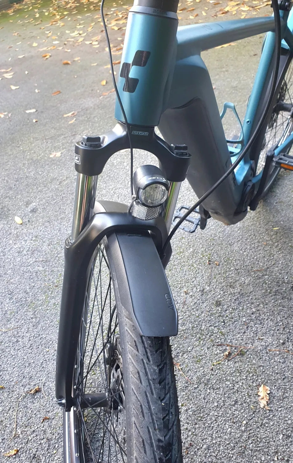 CUBE Kathmandu Hybrid One 750 2023