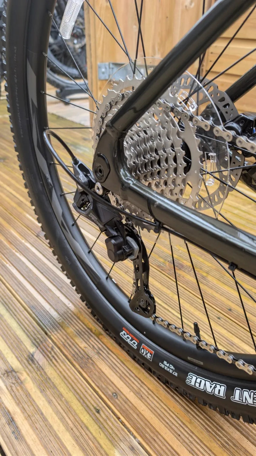 Giant Fathom 2 2024