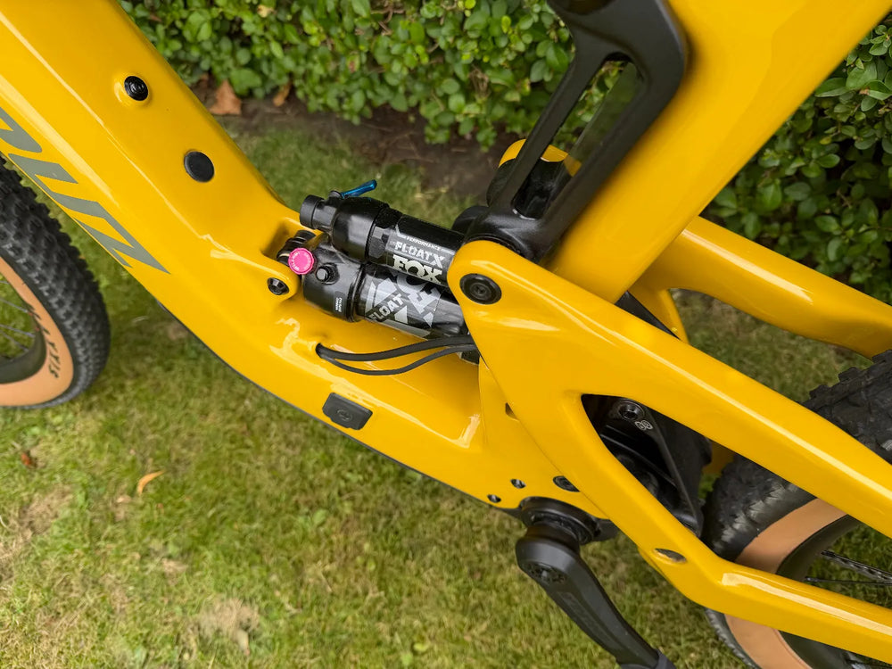 Santa Cruz Heckler SL 1.1 C Carbon MX 90 Yellow Stunning New Only 1 Month Ago 2026