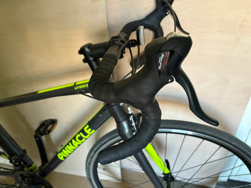 Pinnacle Laterite 1 Road Bike 2023