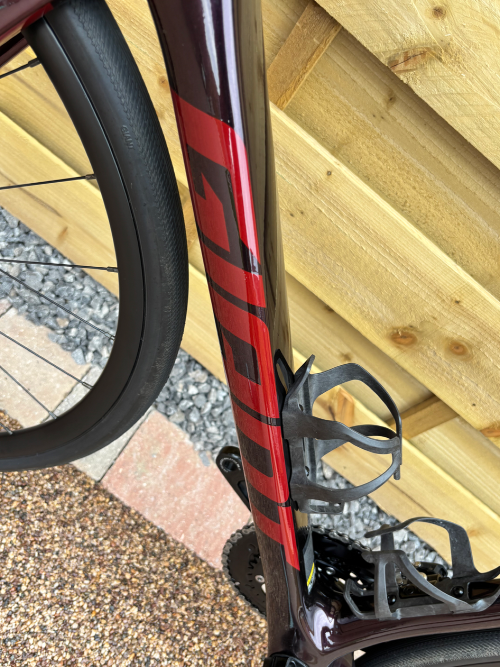 Giant Defy - Advanced 2 2024