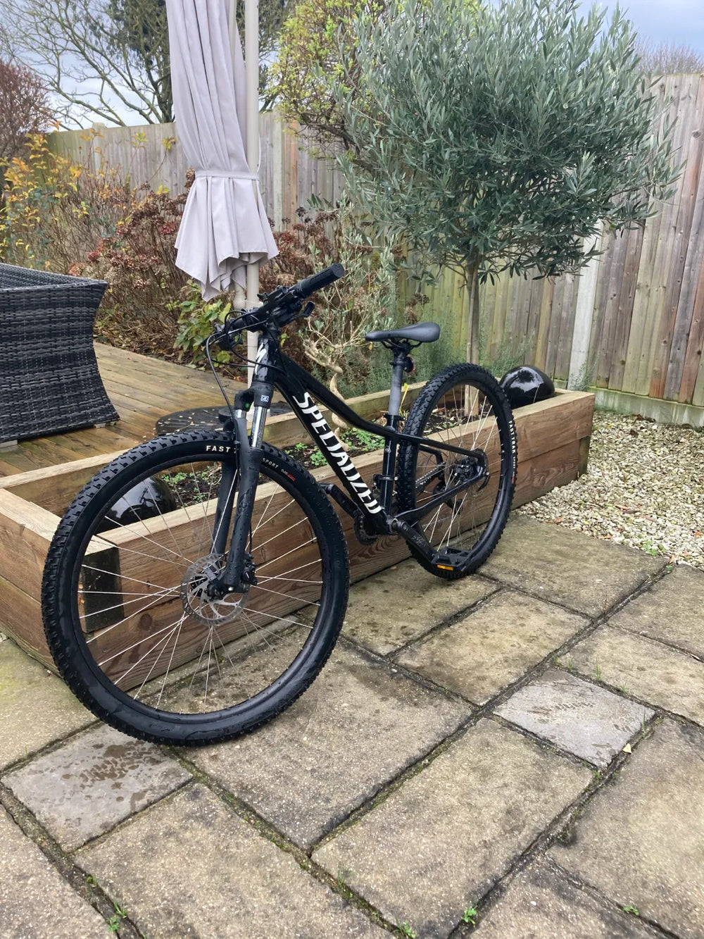 Specialized Rockhopper 27.5 2022