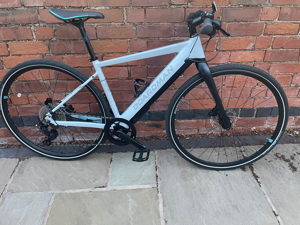 Boardman HYB 8 9e 2022