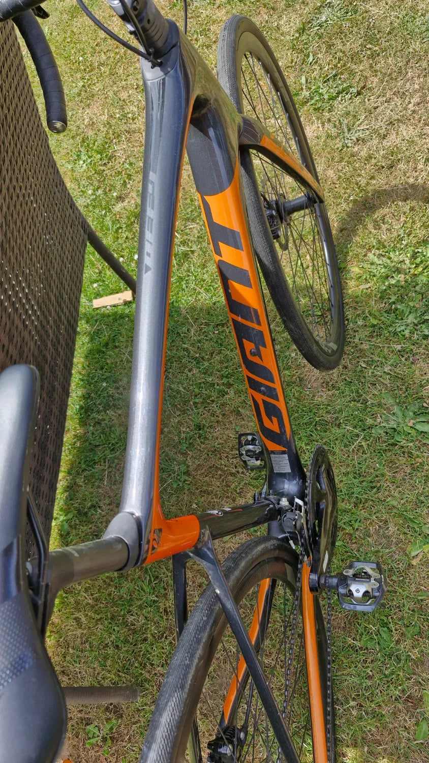 Giant Defy - Advanced 2 2024
