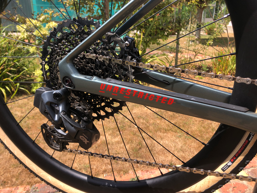 BMC Unrestricted LT Two Rival Axs Eagle 2022