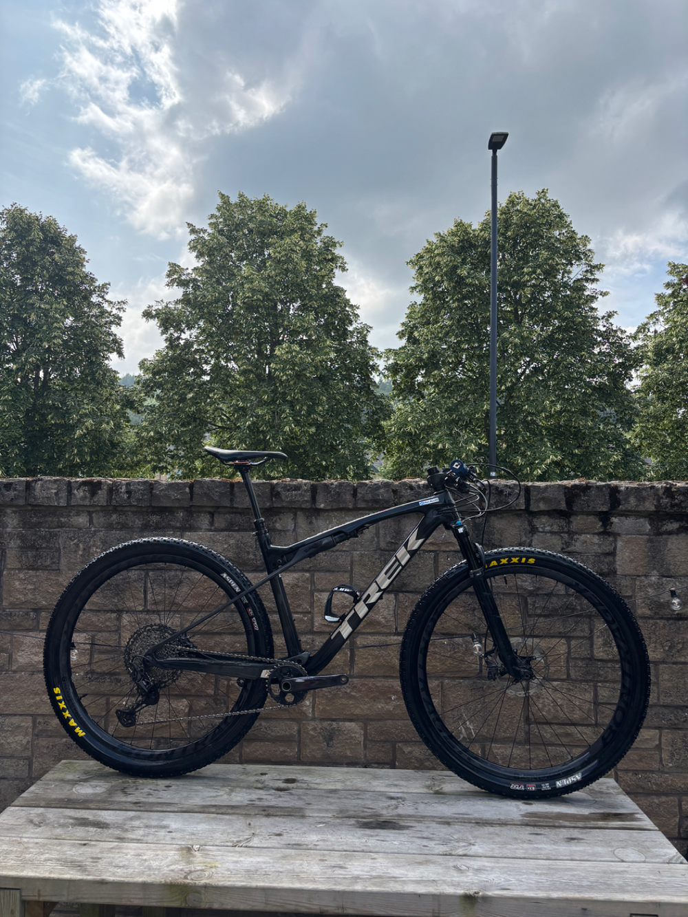 Trek Supercaliber 9.8 XT 2022
