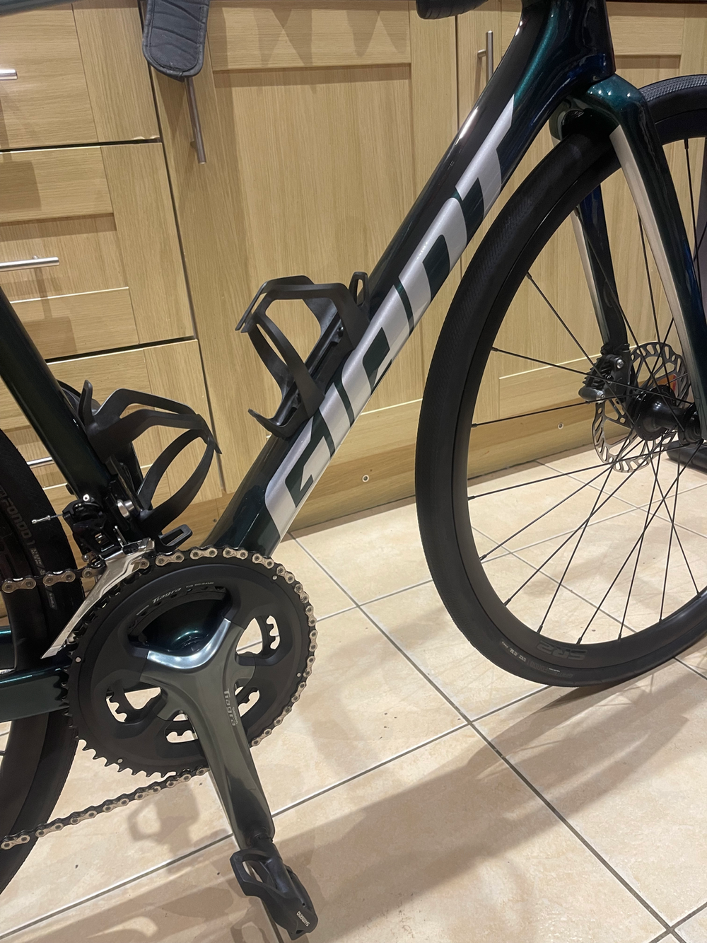 Giant Defy - Advanced 3 2024