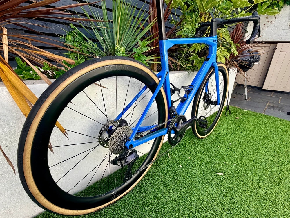 BMC Roadmachine 01 Three 2023