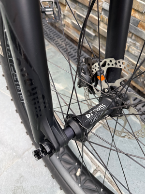 Canyon Dude CF9
