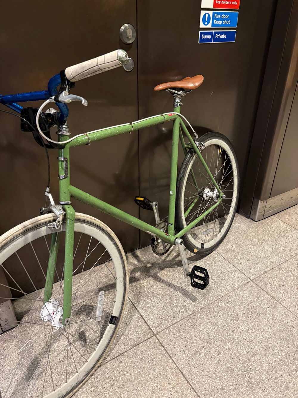 Specialized Globe Vienna 2 2009