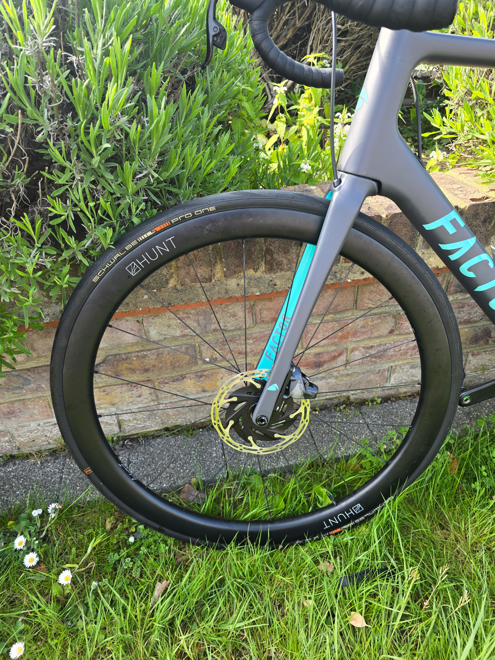 Factor O2 - SRAM Force 2023