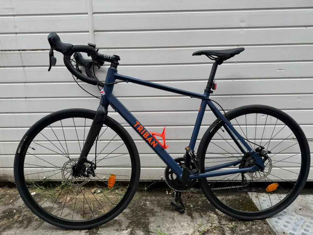 TRIBAN TRIBAN Gravel Bike 120 - Disc Brakes - Carbon fork - 1x10 speed 2023