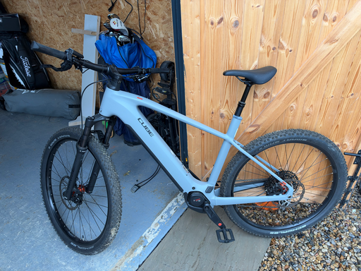 Cube Reaction Hybrid Race 800wh 2026