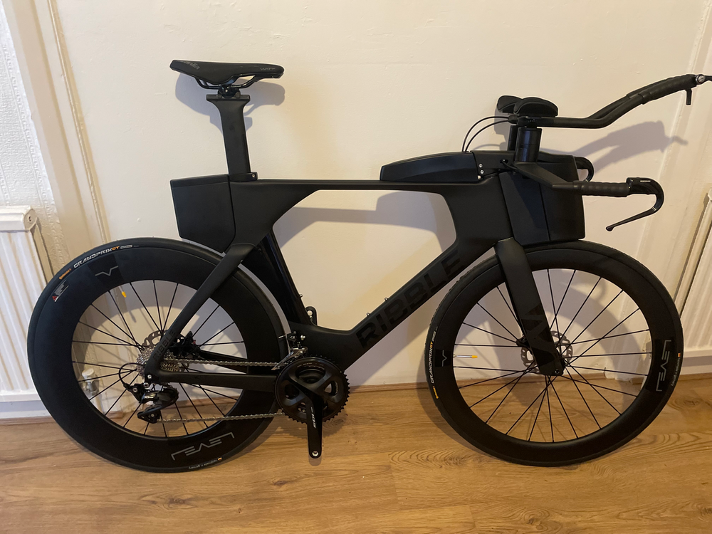 Ribble Ultra Tri Disc - Sport - Shimano 105 & Carbon Wheels 2022