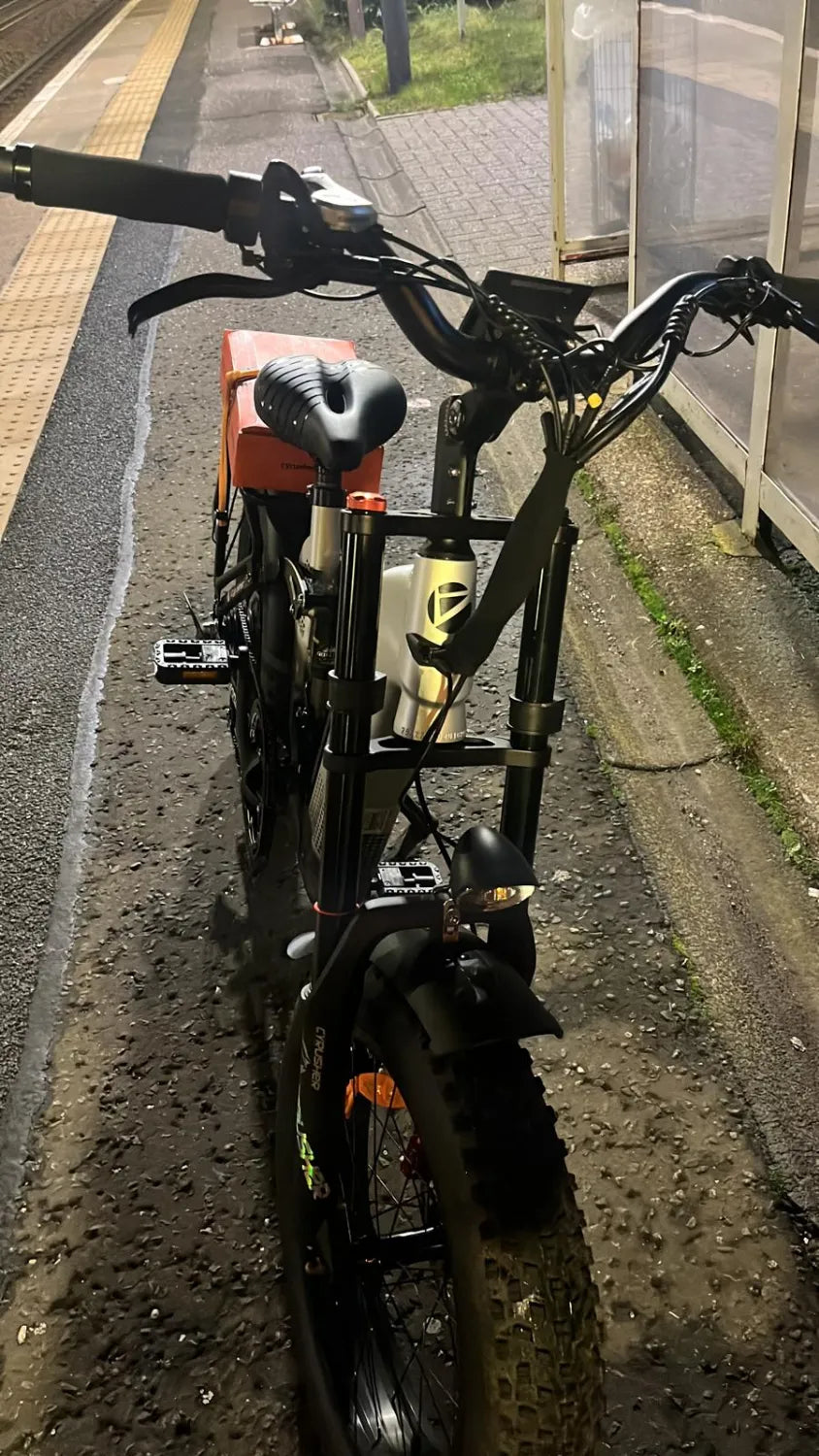 Cyrusher Kommoda 1.0 2022